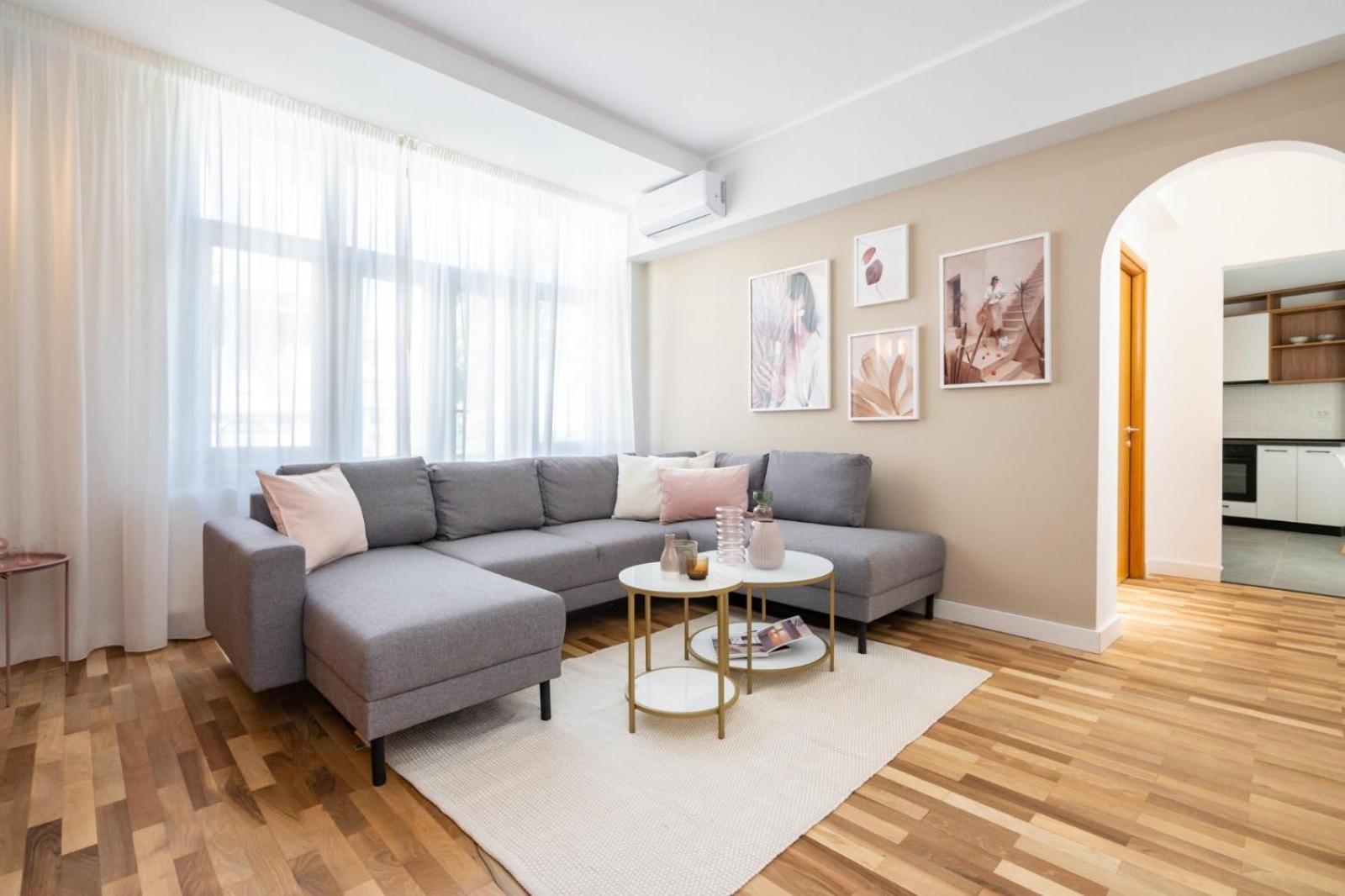 Old Town Bucharest, Lovely 2 Bedrooms Apartment Bagian luar foto